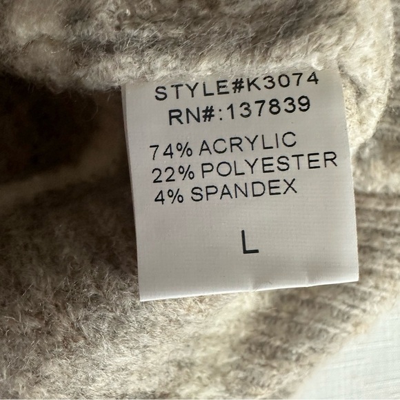 debut size Women’s Large Beige Striped Ruffle Sweater - Picture 10 of 12